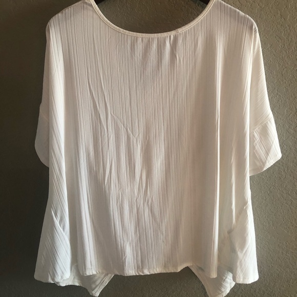 Knot back top - Picture 2 of 2